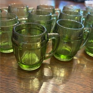 Lot of 12 Vintage Hazel Atlas Green Glass Whiskey Barrel Shot Glasses